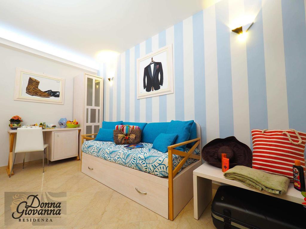 Residenza Donna Giovanna 3*